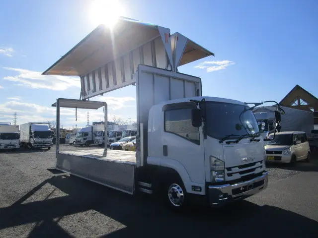 いすゞ フォワード 2PG-FRR90T2(2WD)の写真9