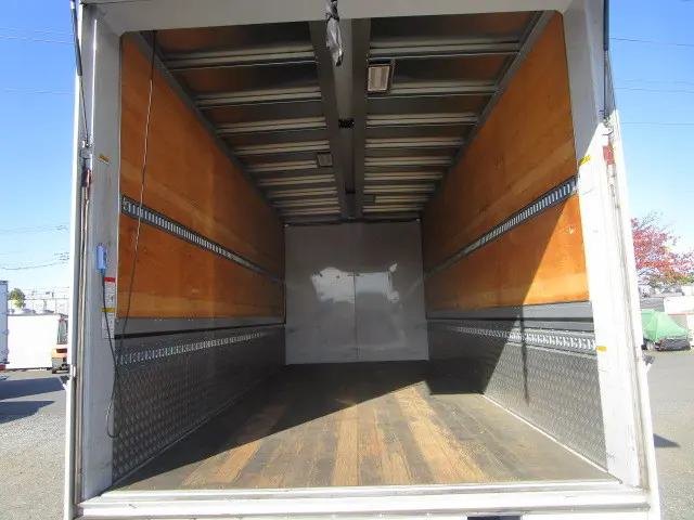 いすゞ フォワード 2PG-FRR90T2(2WD)の写真13