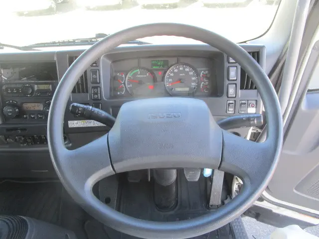 いすゞ フォワード 2PG-FRR90T2(2WD)の写真17