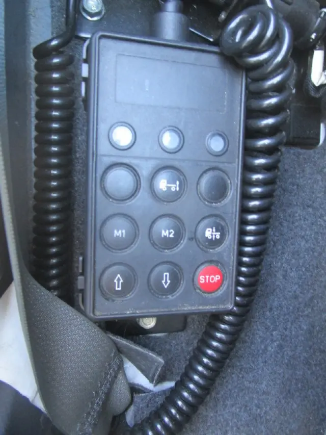 いすゞ フォワード 2PG-FRR90T2(2WD)の写真23