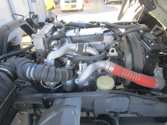 いすゞ フォワード 2PG-FRR90T2(2WD)の写真29