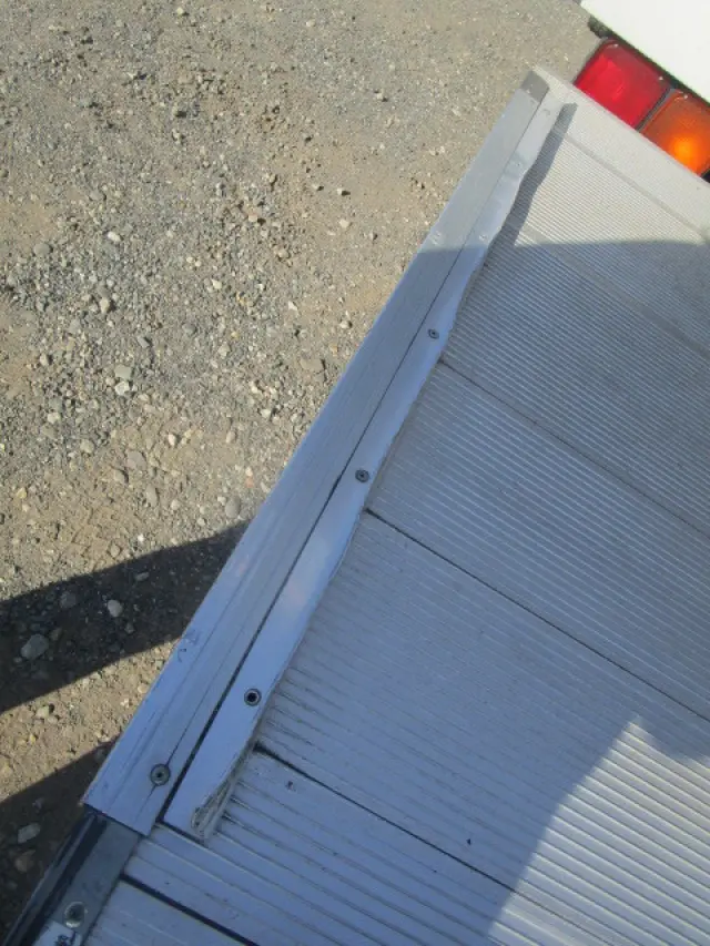 いすゞ フォワード 2PG-FRR90T2(2WD)の写真38