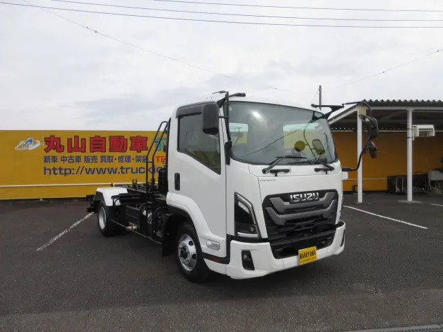 いすゞ フォワード 2RG-FRR90S4(2WD)の写真2