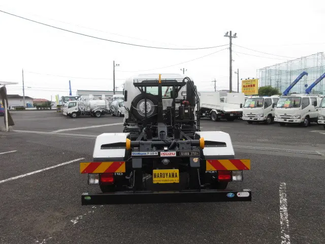 いすゞ フォワード 2RG-FRR90S4(2WD)の写真7