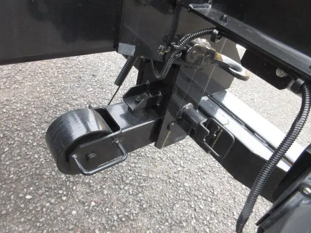 いすゞ フォワード 2RG-FRR90S4(2WD)の写真49