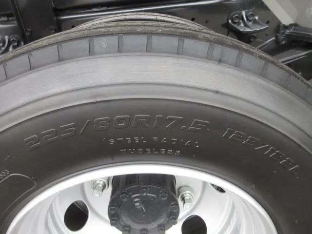 いすゞ フォワード 2RG-FRR90S4(2WD)の写真50