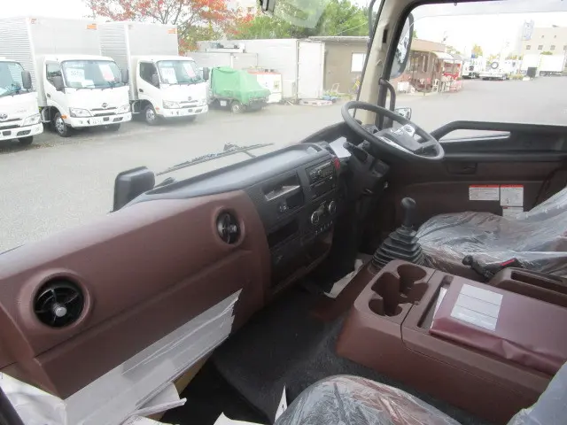 日野 レンジャー 2KG-FE2ACG(2WD)の写真24