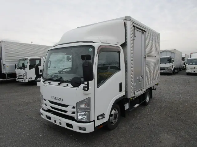 いすゞ エルフ TKG-NLR85AN(2WD)の写真1