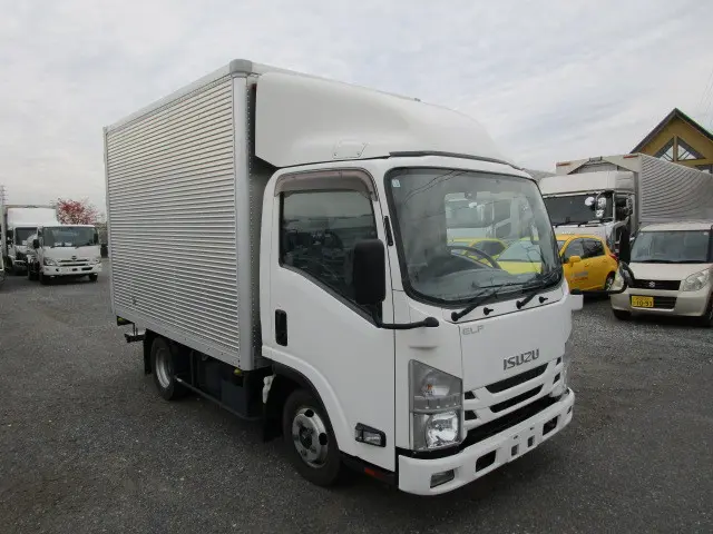 いすゞ エルフ TKG-NLR85AN(2WD)の写真2
