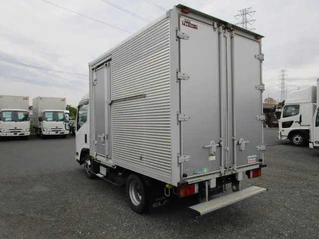 いすゞ エルフ TKG-NLR85AN(2WD)の写真3