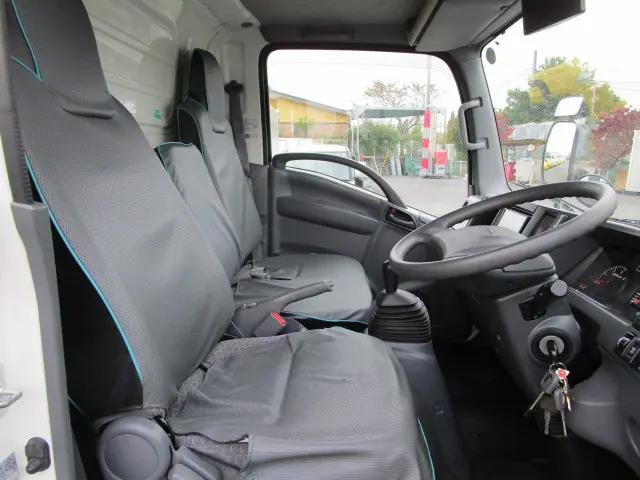 いすゞ エルフ TKG-NLR85AN(2WD)の写真15