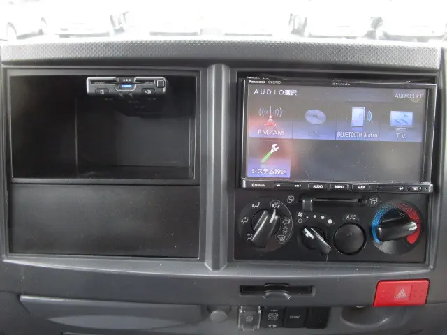 いすゞ エルフ TKG-NLR85AN(2WD)の写真18