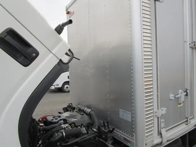 いすゞ エルフ TKG-NLR85AN(2WD)の写真32