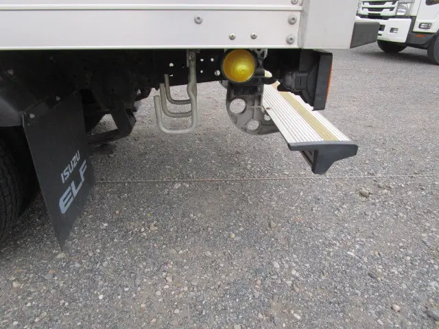 いすゞ エルフ TKG-NLR85AN(2WD)の写真34
