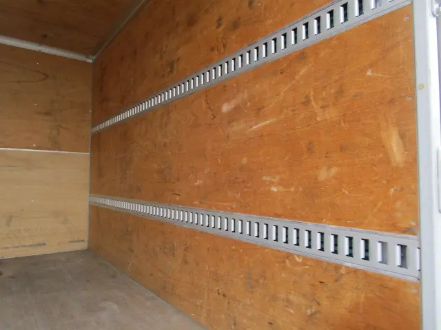 いすゞ エルフ TKG-NLR85AN(2WD)の写真40