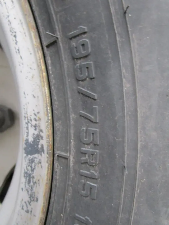 いすゞ エルフ TKG-NLR85AN(2WD)の写真45