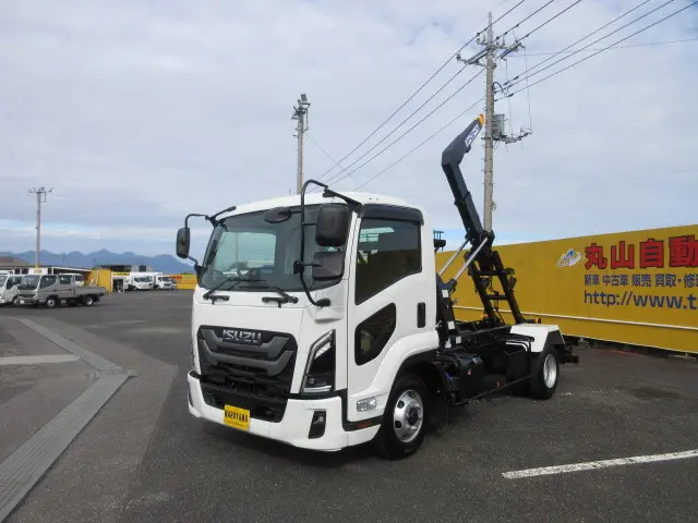 いすゞ フォワード 2RG-FRR90S4(2WD)の写真8