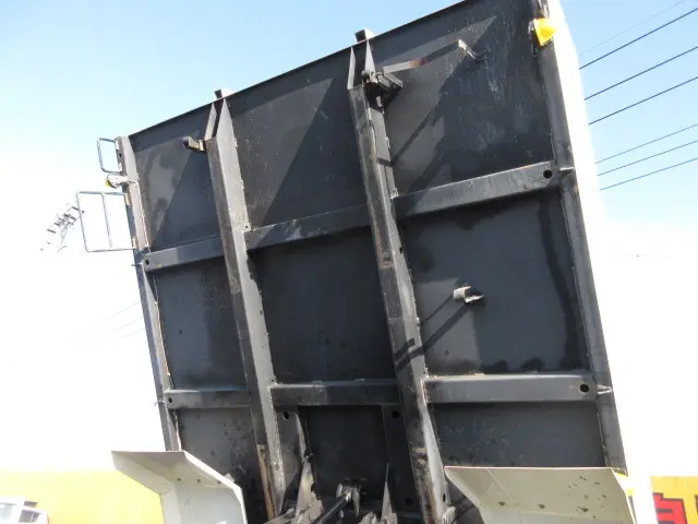 いすゞ フォワード 2RG-FRR90S4(2WD)の写真11