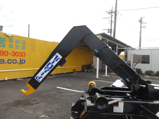 いすゞ フォワード 2RG-FRR90S4(2WD)の写真14