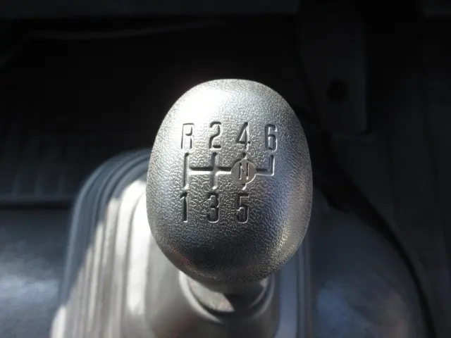 いすゞ フォワード 2RG-FRR90S4(2WD)の写真18