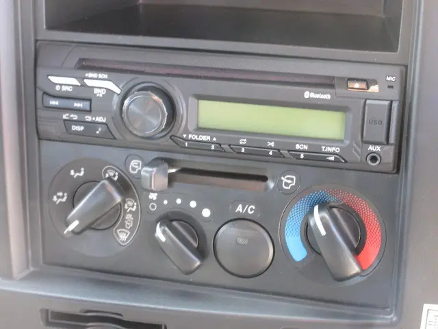 いすゞ フォワード 2RG-FRR90S4(2WD)の写真21