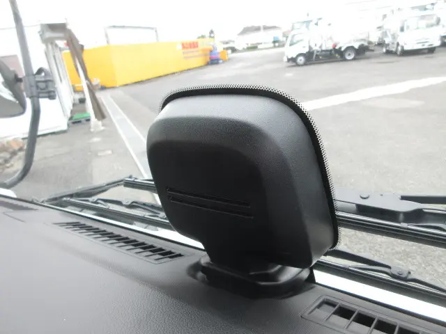 いすゞ フォワード 2RG-FRR90S4(2WD)の写真24