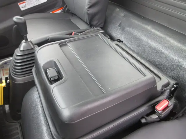 いすゞ フォワード 2RG-FRR90S4(2WD)の写真25