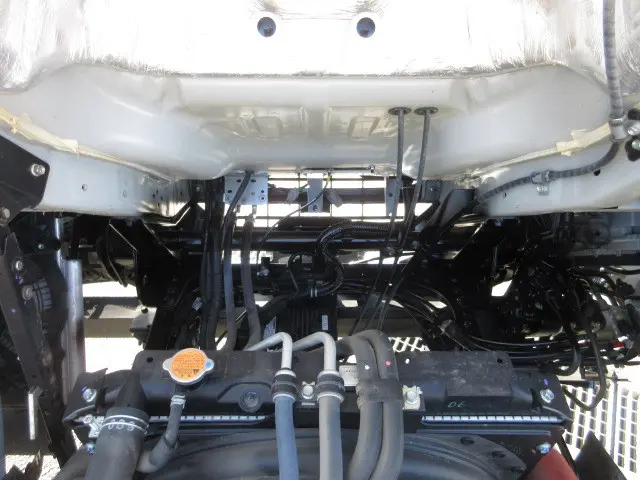 いすゞ フォワード 2RG-FRR90S4(2WD)の写真30