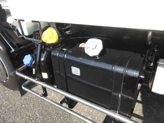 いすゞ フォワード 2RG-FRR90S4(2WD)の写真40