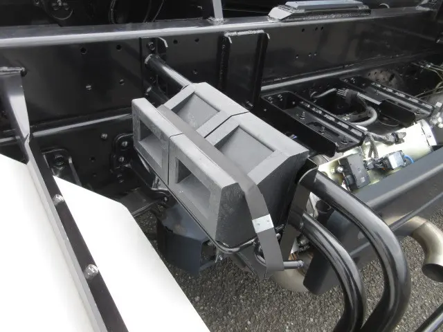 いすゞ フォワード 2RG-FRR90S4(2WD)の写真43