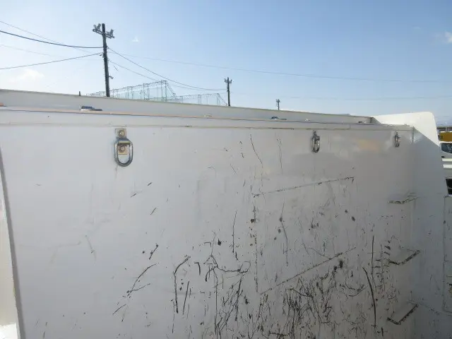 いすゞ フォワード 2RG-FRR90S4(2WD)の写真44