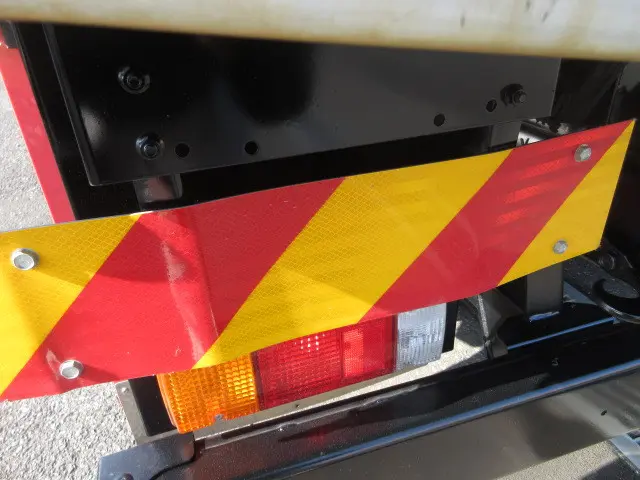 いすゞ フォワード 2RG-FRR90S4(2WD)の写真49