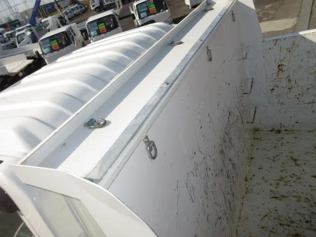 いすゞ フォワード 2RG-FRR90S4(2WD)の写真50