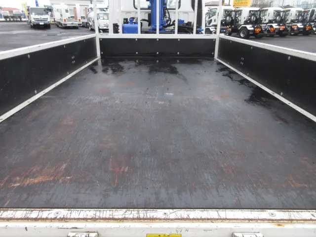 三菱 キャンター 2PG-FEB50(2WD)の写真9