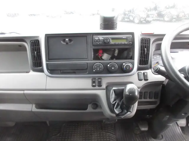 三菱 キャンター 2PG-FEB50(2WD)の写真14