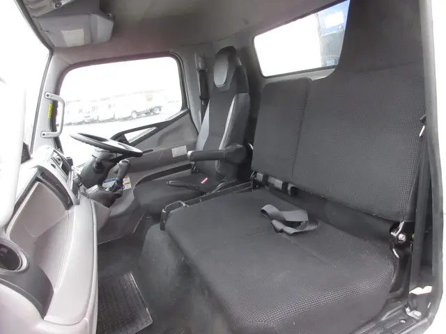 三菱 キャンター 2PG-FEB50(2WD)の写真16