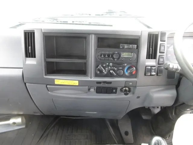 いすゞ フォワード 2PG-FRR90S1(2WD)の写真24