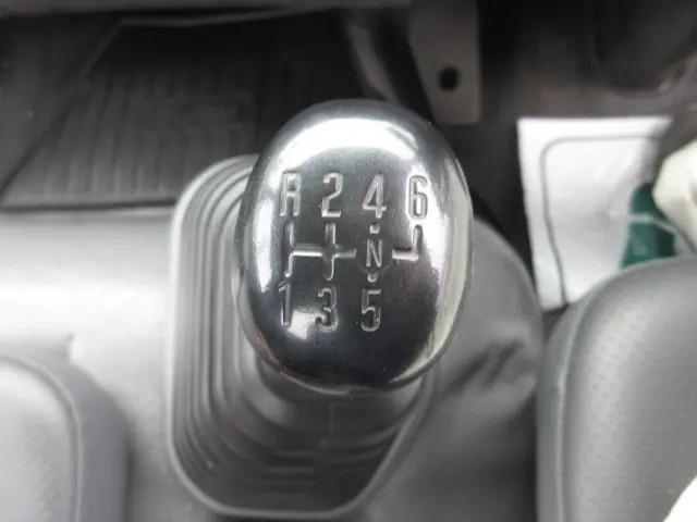 いすゞ フォワード 2PG-FRR90S1(2WD)の写真25