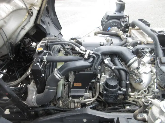 いすゞ フォワード 2PG-FRR90S1(2WD)の写真32