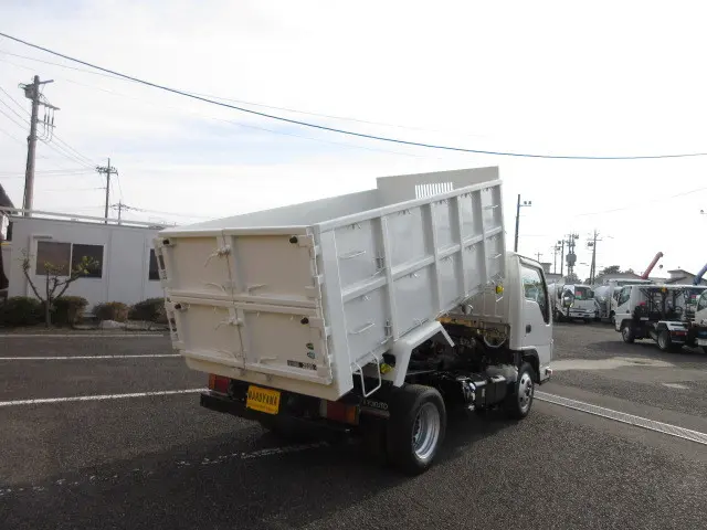 いすゞ エルフ 2RG-NKR88AN(2WD)の写真14