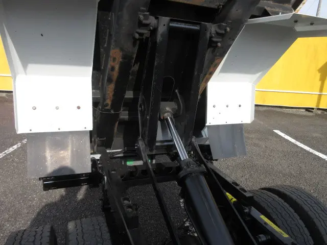 いすゞ エルフ 2RG-NKR88AN(2WD)の写真19