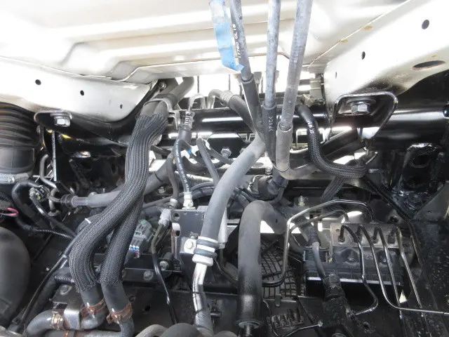 いすゞ エルフ 2RG-NKR88AN(2WD)の写真32