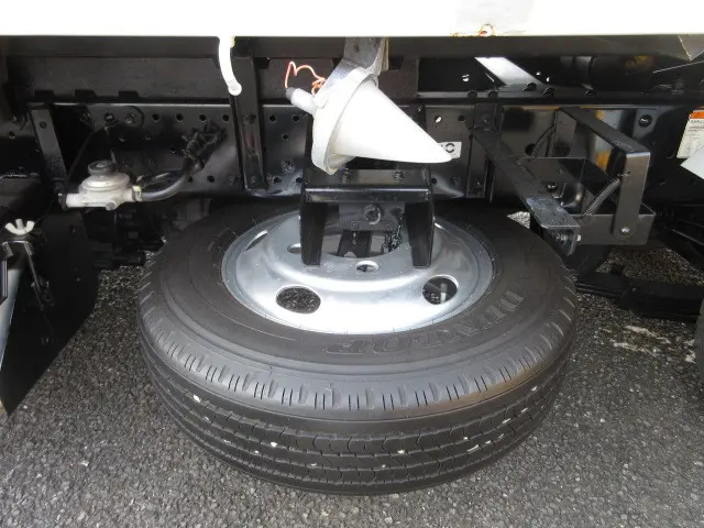 いすゞ エルフ 2RG-NKR88AN(2WD)の写真44