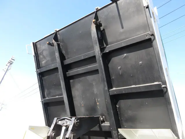 いすゞ フォワード 2RG-FRR90S2(2WD)の写真18