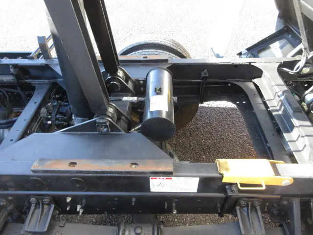 いすゞ フォワード 2RG-FRR90S2(2WD)の写真20