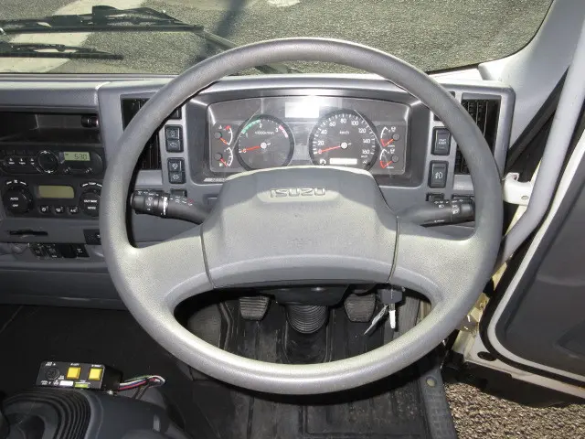 いすゞ フォワード 2RG-FRR90S2(2WD)の写真25