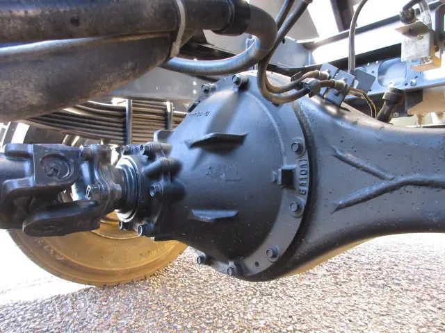 いすゞ フォワード 2RG-FRR90S2(2WD)の写真30