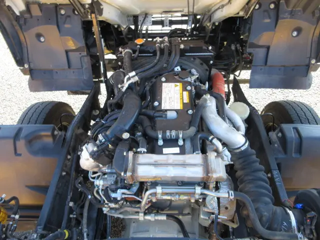 いすゞ フォワード 2RG-FRR90S2(2WD)の写真32