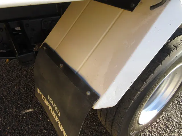 いすゞ フォワード 2RG-FRR90S2(2WD)の写真47