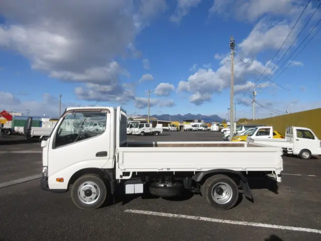 日野 デュトロ TPG-XZU605M(2WD)の写真5